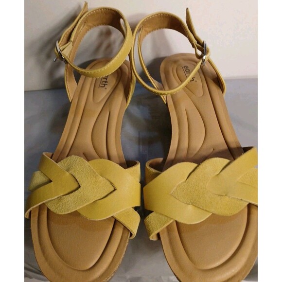 EARTH WMS-6M MUSTARD YELLOW OPEN TOE SANDALS  WEDGE,ANKLE STRAPPY - Picture 1 of 16